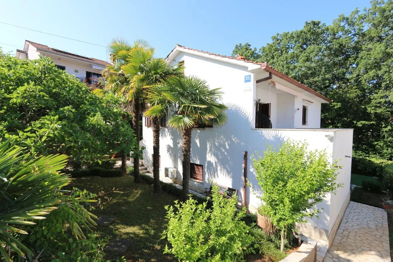 Apartment Elena Soline  Croatia