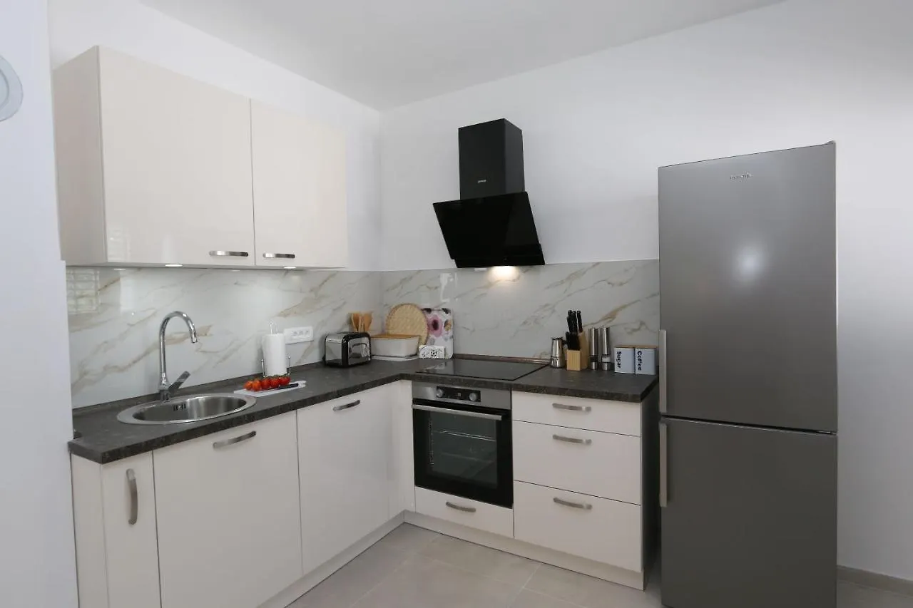 Apartment Elena Soline