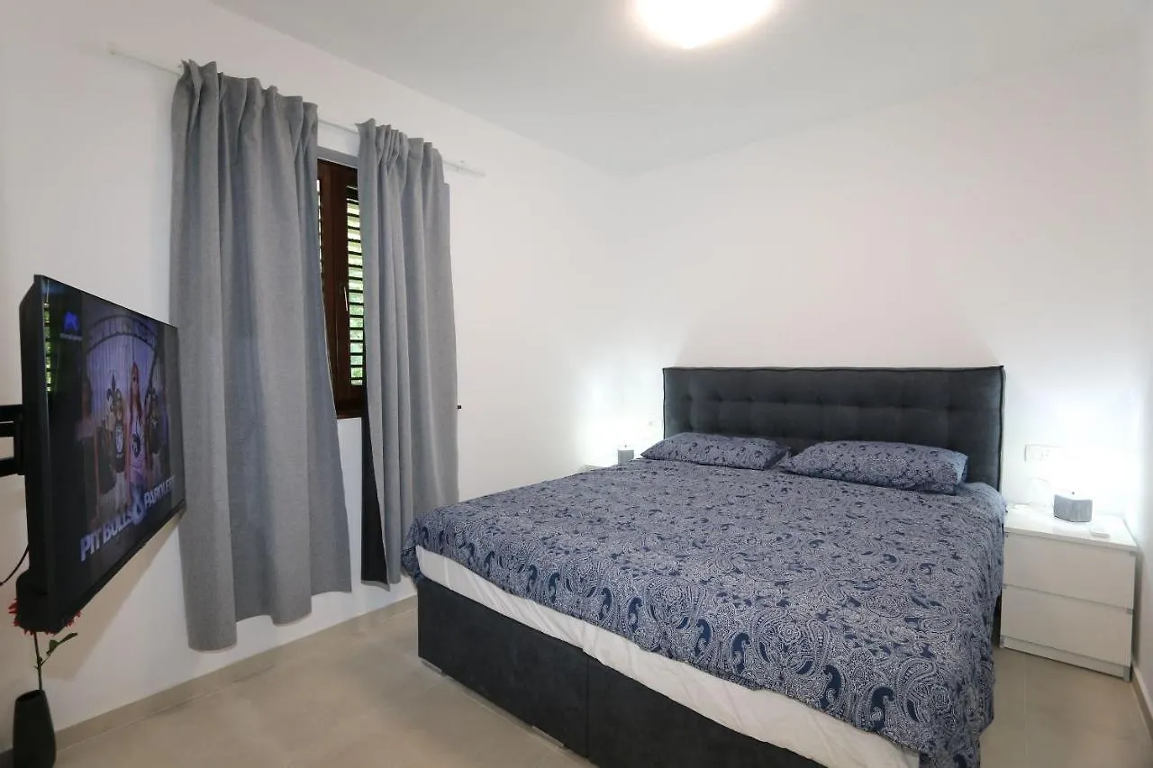 Apartment Elena Soline  0*, Soline (Krk) Croatia